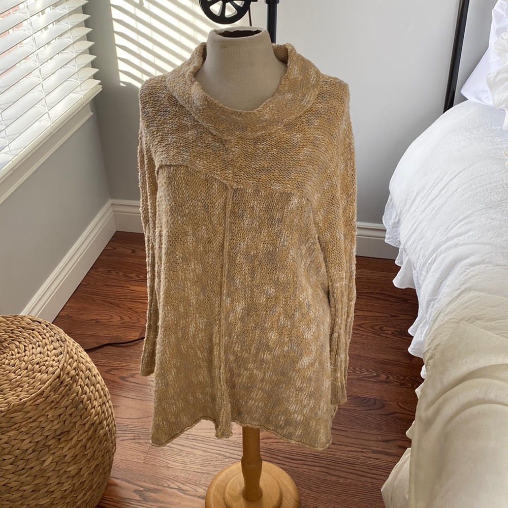 Free People Nightingale yellow tunic sweater size medium
